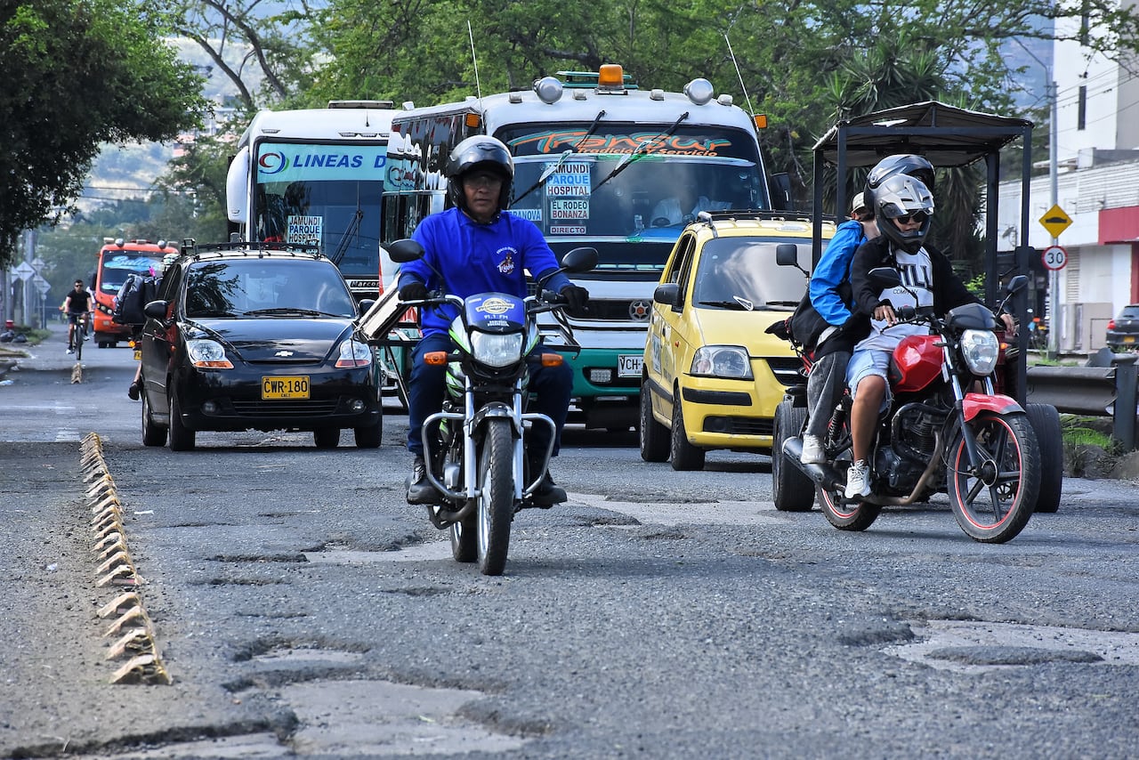 Vía en Mal estado Calle 34 con Avenida 2 NORTE