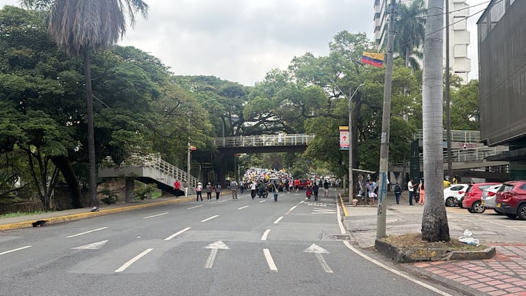 Secretaría de Movilidad hace acompañamiento a las marchas de este 14 de octubre.
