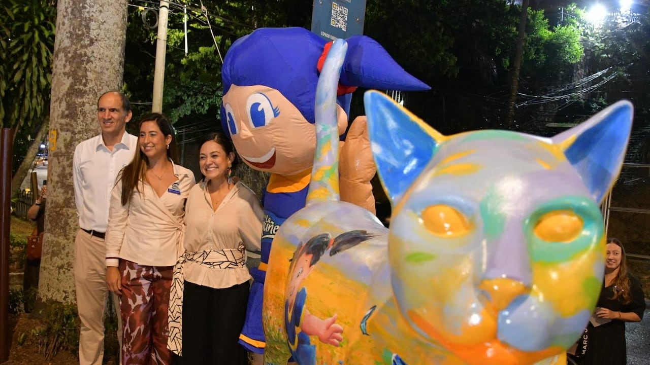 “La Gata La Muñeca”, es la nueva integrante del emblemático Parque del Gato de Tejada, uno de los espacios turísticos y culturales más representativos de la ciudad.