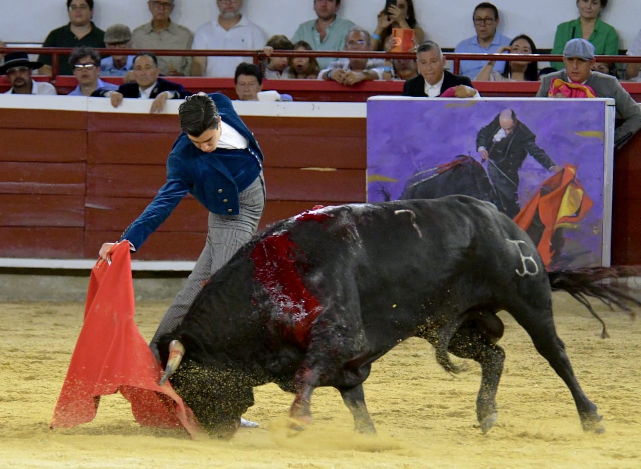El joven español Marco Pérez dejó gran imagen en su actuación ante los novillos de Juan Bernardo Caicedo.