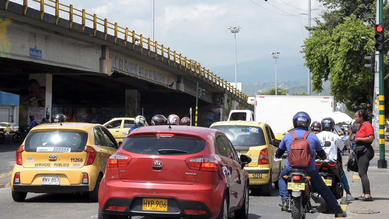 Instalación de Semáforos Inteligentes en Cali