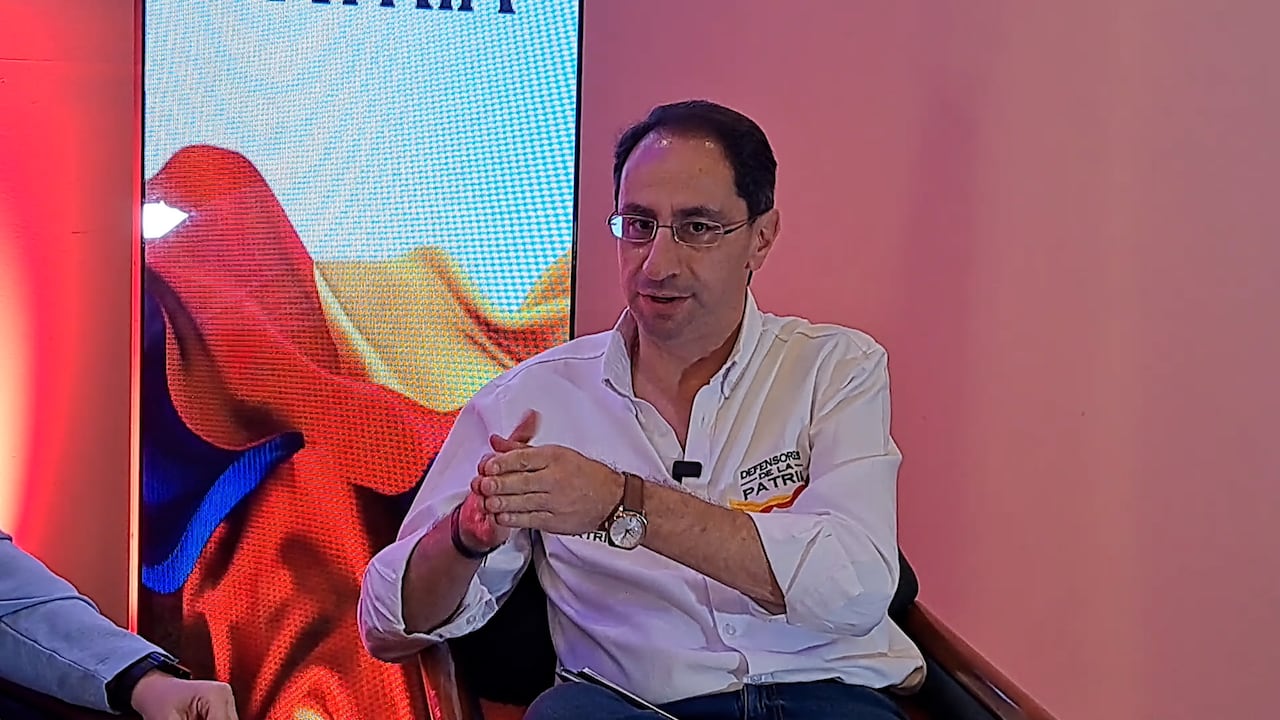 José Manuel Restrepo fórmula vicepresidencial de Abelardo de la Espriella en entrevista con Vicky Perea directora de El País