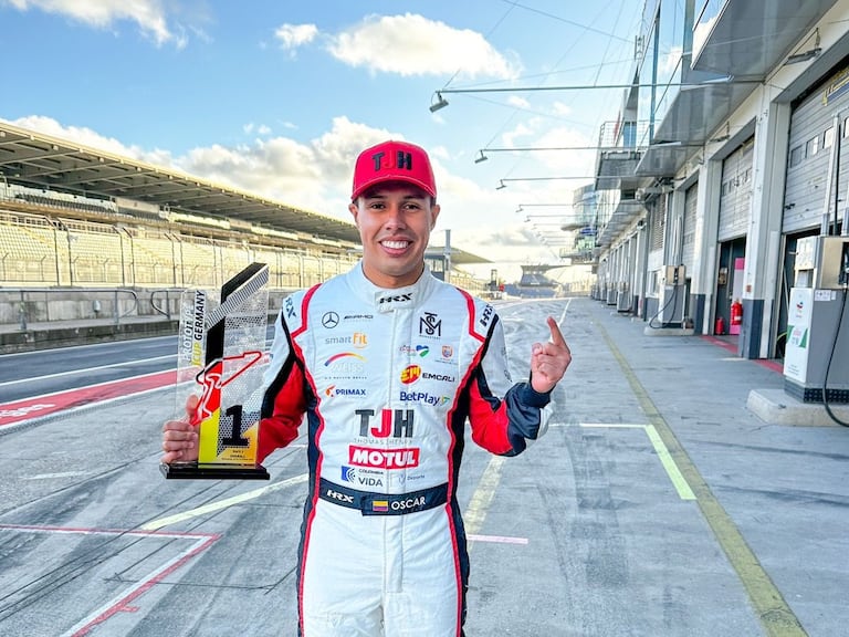 Óscar Tunjo, piloto colombiano.