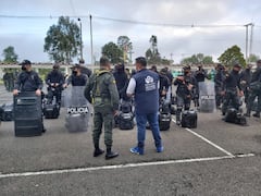 La Defensoría del Pueblo verificó los implementos del Esmad para la jornada de paro.