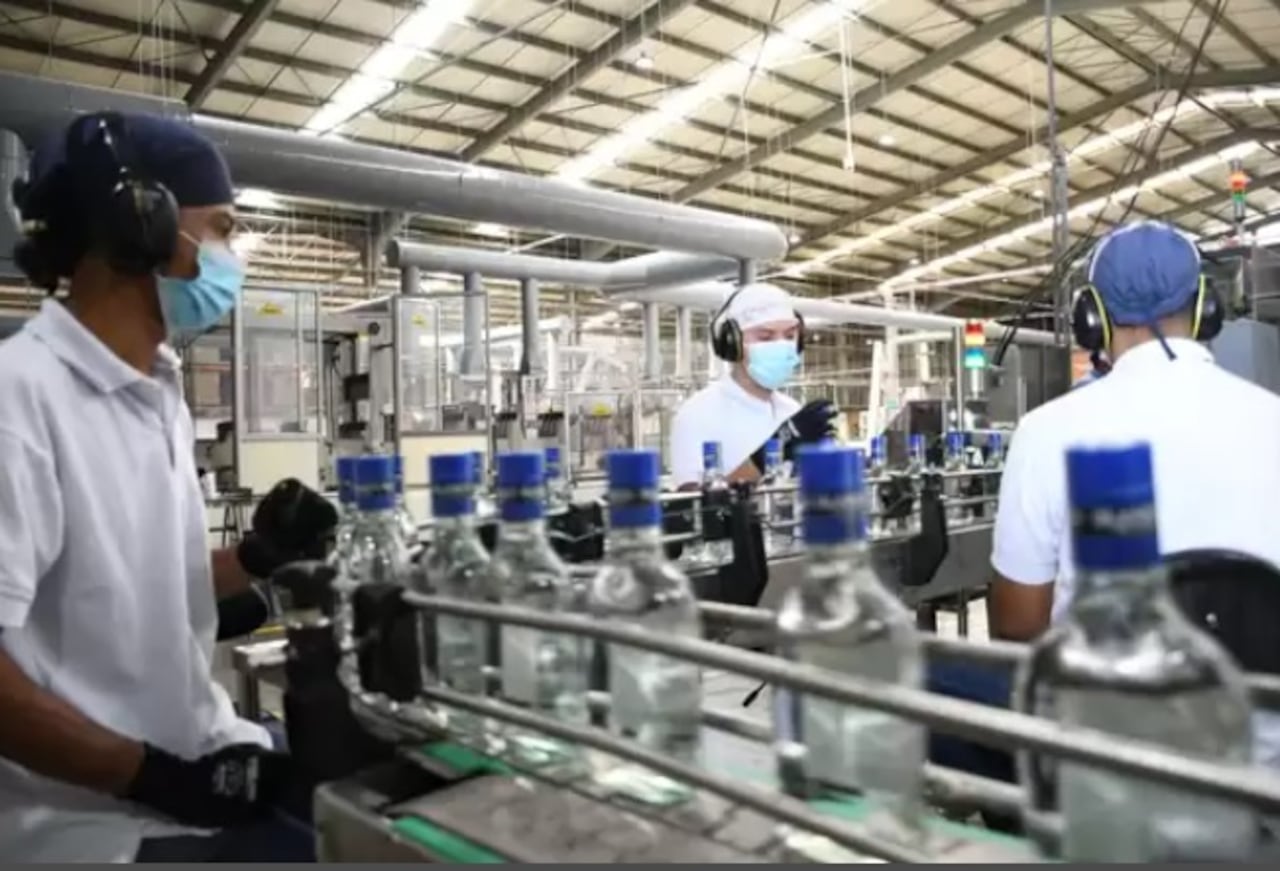 Autoridades del Valle dieron recomendaciones con la que podrá verificar si el licor que consume es legal.