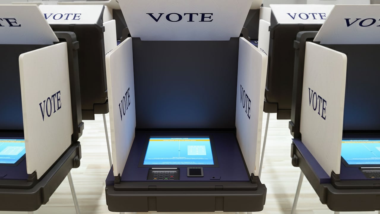 El registrador nacional del Estado Civil, Hernán Penagos, ha insistido en que el voto electrónico no puede imponerse sin un amplio acuerdo político y social.