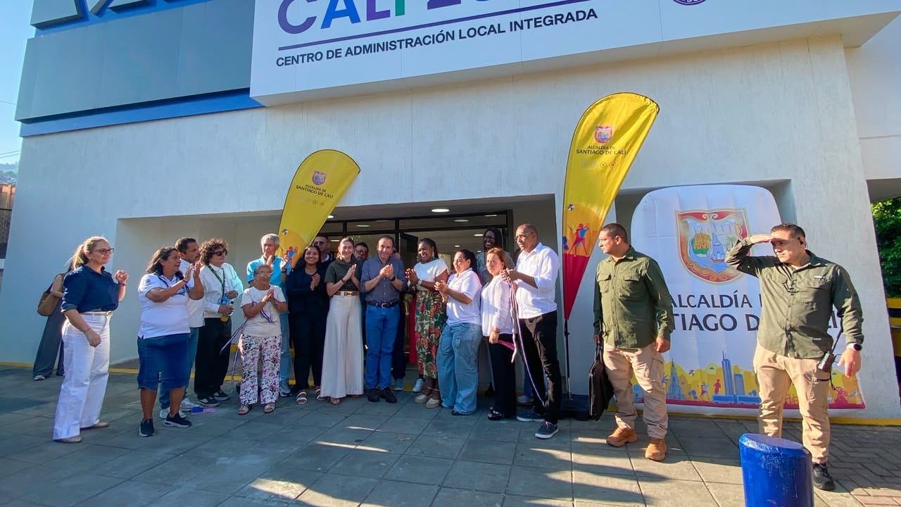 Los 23 Cali son espacios destinados a acercar la Administración Distrital a las comunas y los corregimientos y facilitar el acceso de los ciudadanos a diferentes servicios de las dependencias de la Administración Distrital.