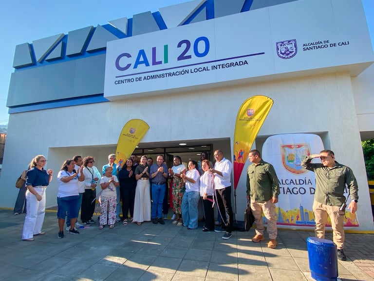 Los 23 Cali son espacios destinados a acercar la Administración Distrital a las comunas y los corregimientos y facilitar el acceso de los ciudadanos a diferentes servicios de las dependencias de la Administración Distrital.