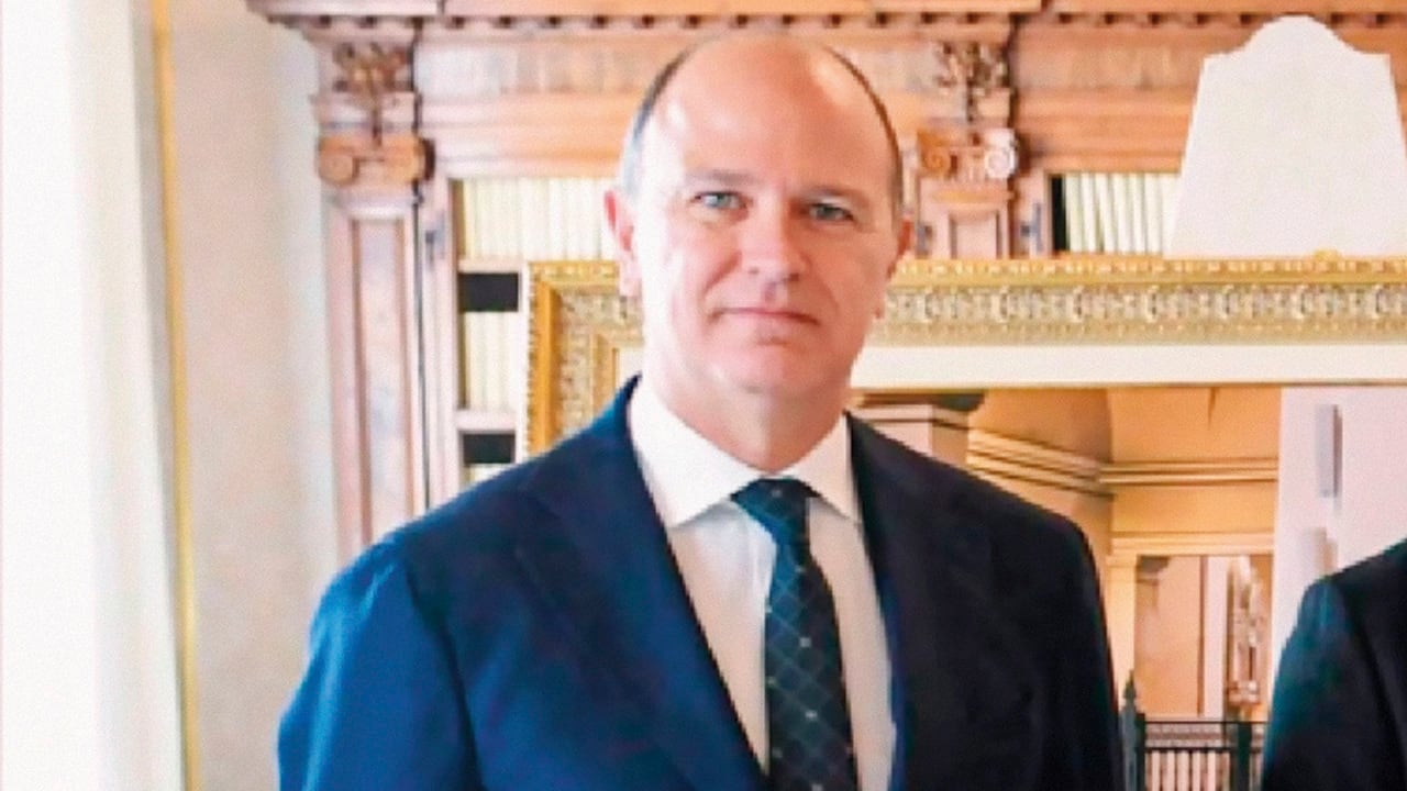 El empresario catalán Manel Grau figura en ocho registros de las bitácoras de vuelo oficiales como asesor e invitado.