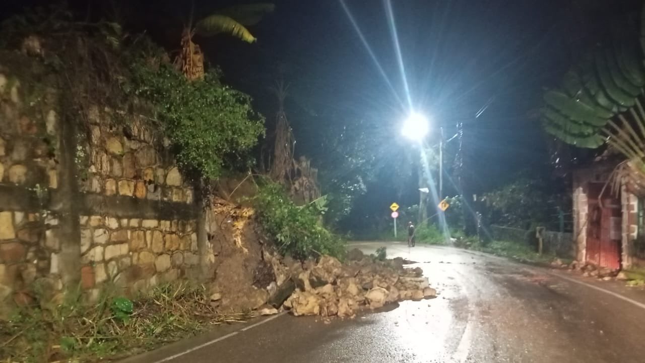 Las lluvias han provocado múltiples emergencias en el municipio de La Mesa.