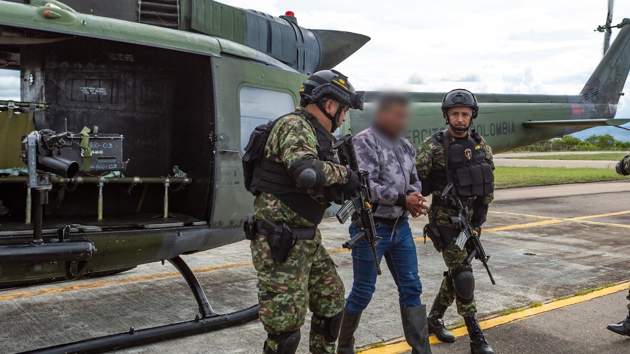 A pesar de la asonada, los soldados lograron captura de alias Indio o Guajiro, señalado extorsionista del Frente Iván Díaz.