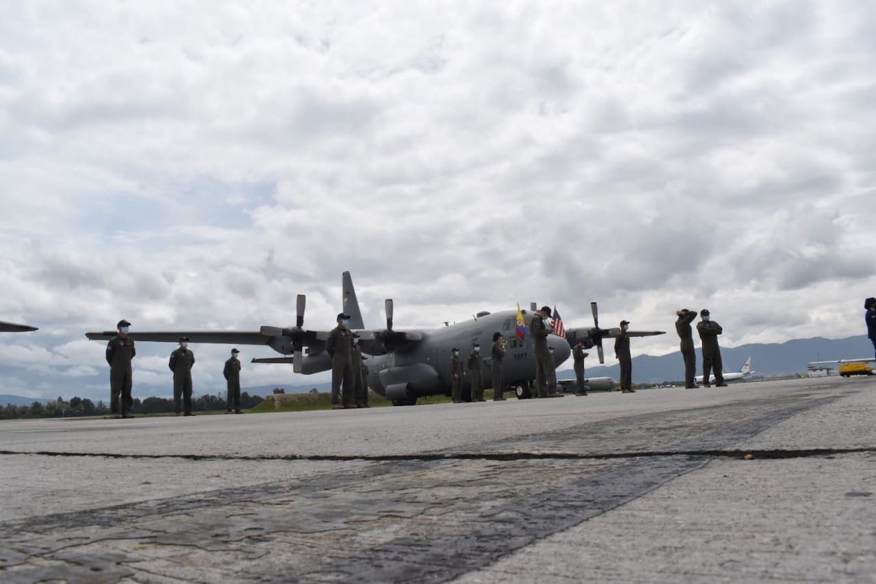 Acto de entrega de dos aeronaves C-130 Hércules, donadas por la Fuerza Aérea de los Estados Unidos a la Fuerza Aérea Colombiana.