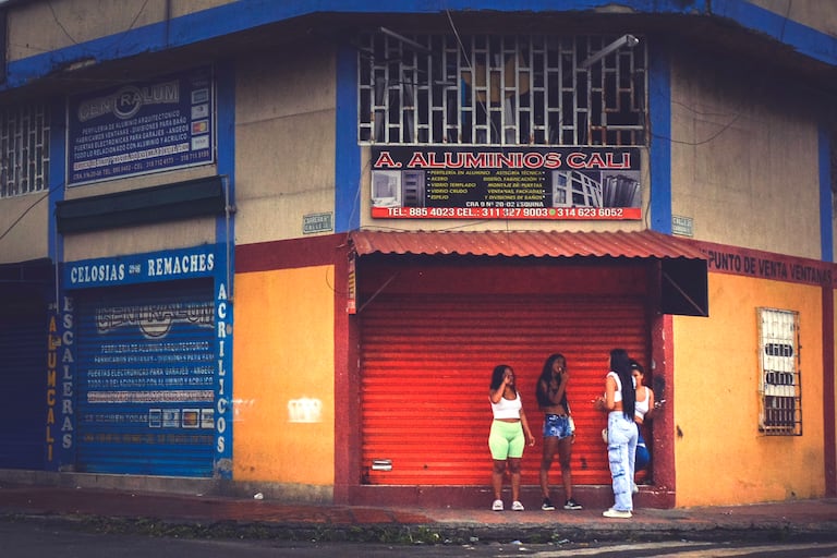 Robo de infraestructura pública, riñas, prostitución y microtráfico son algunos de los males que afectan la seguridad del barrio Obrero. 18 de junio de 2023 Foto Jorge Orozco / El País.