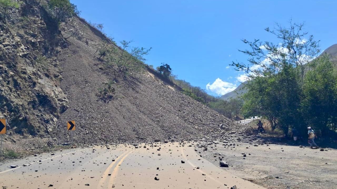 El corredor Buga-Buenaventura presentó afectaciones en varios puntos de la vía tras el sismo, principalmente por caída de material. Equipos técnicos trabajan en la remoción y evaluación de la infraestructura.