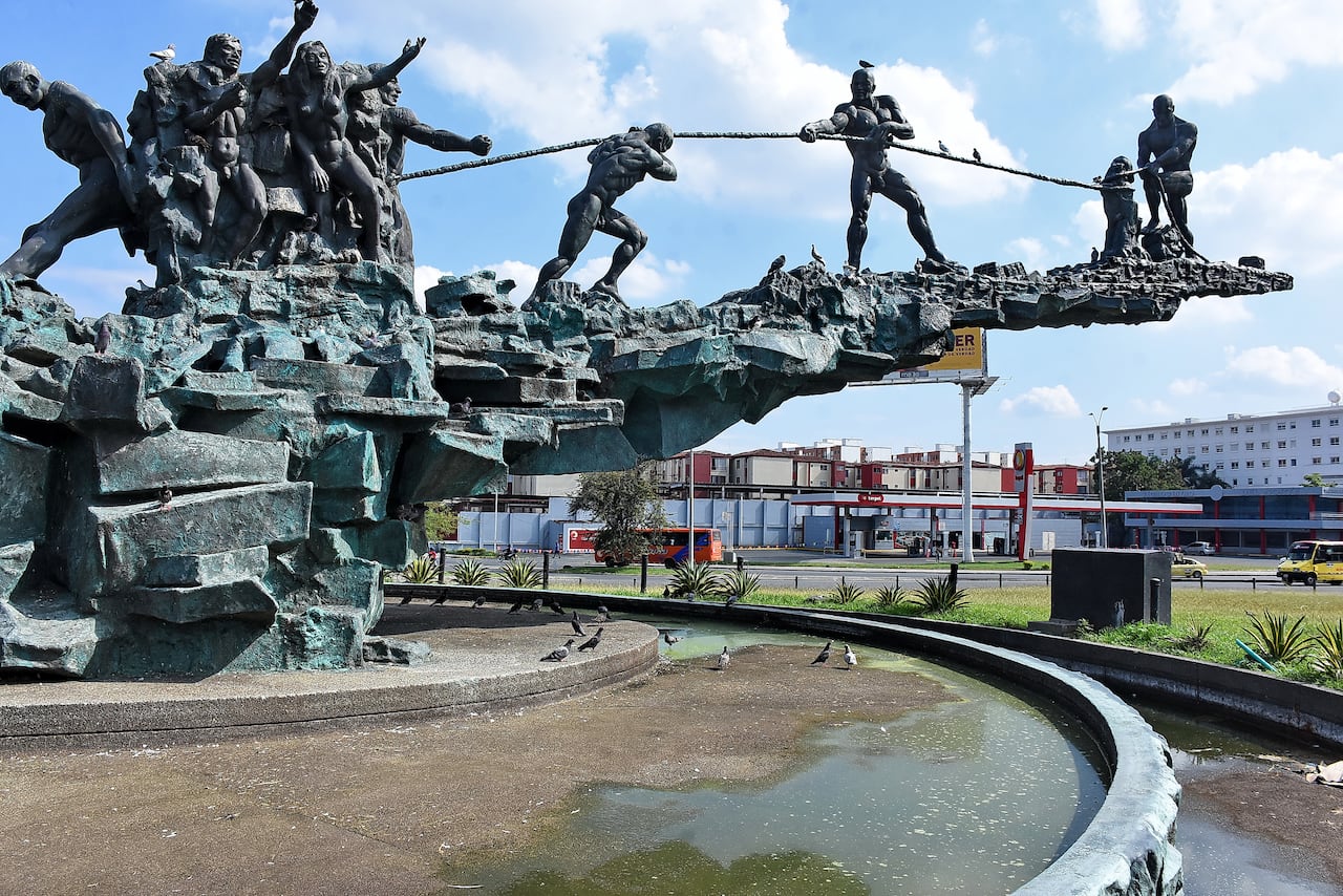 Abandono Monumento de la Solidaridad y Vía en Mal estado Calle 34 con Avenida 2 NORTE