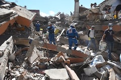 Terremoto en Cali, edificio Torres del Limonar en el sur de la ciudad, con magnitud 7.2 de escala de Richter, epicentro en San José del Palmar en Choco, Foto José L Guzmán. El País.