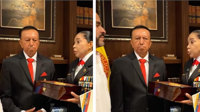 Abelardo de la Espriella recibió la banda presidencial dos días antes de la posesión.