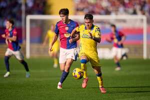 Las Palmas dio la sorpresa de la fecha en la Liga, al derrotar en condición de visitante al Barcelona.