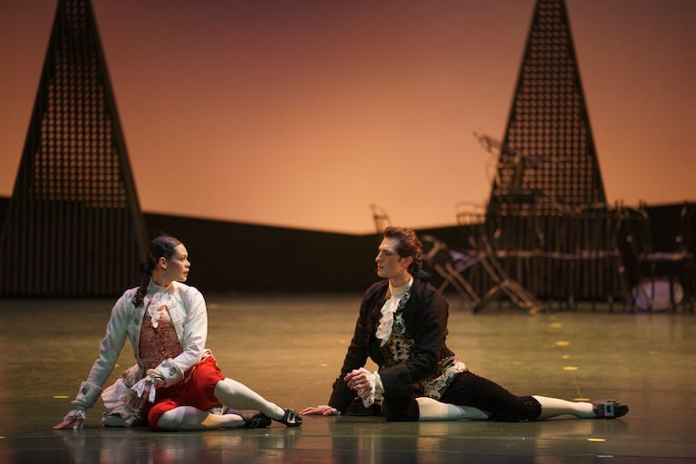 Los colombianos podrán disfrutar la belleza de El Parque desde la Compañía
de Ballet de la Ópera de París el próximo 14 y 15 de marzo en 15 salas exclusivas de Cine Colombia, de 9 ciudades.