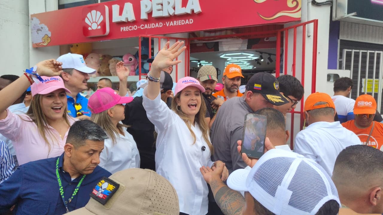 La candidata a la Presidencia por el Centro Democrático acompañó la jornada en apoyo a su aspiración presidencial en varios puntos de la ciudad.