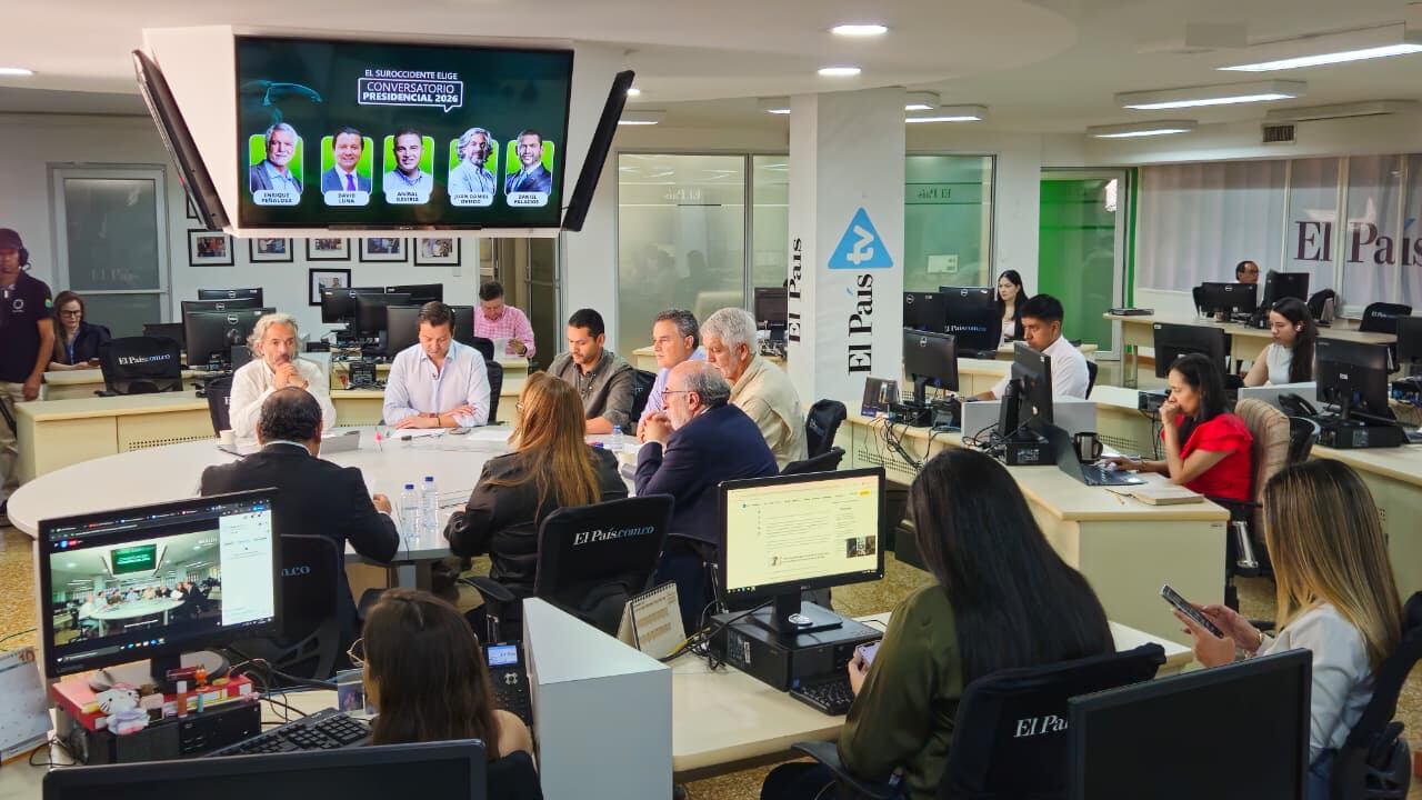 Imagen de la Redacción El País durante el conversatorio El Suroccidente Elige.