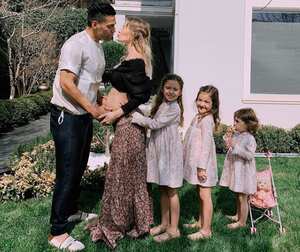 Radamel Falcao y su esposa Lorelei esperan el nacimiento de su cuarto bebé para el mes de agosto.