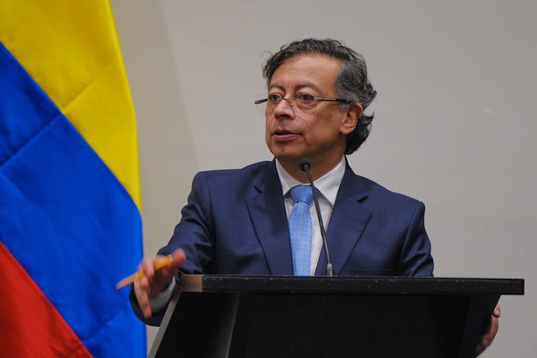 El presidente Gustavo Petro habló del caso de uno de sus exfuncionarios que estaba preso y que recobró su libertad recientemente.