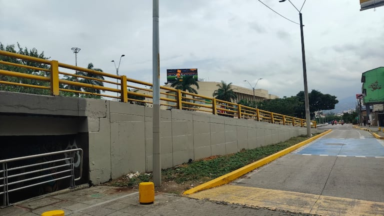 Comerciantes y residentes destacaron las mejoras realizadas en los puentes, pero solicitaron mayor vigilancia para preservar las condiciones del lugar.