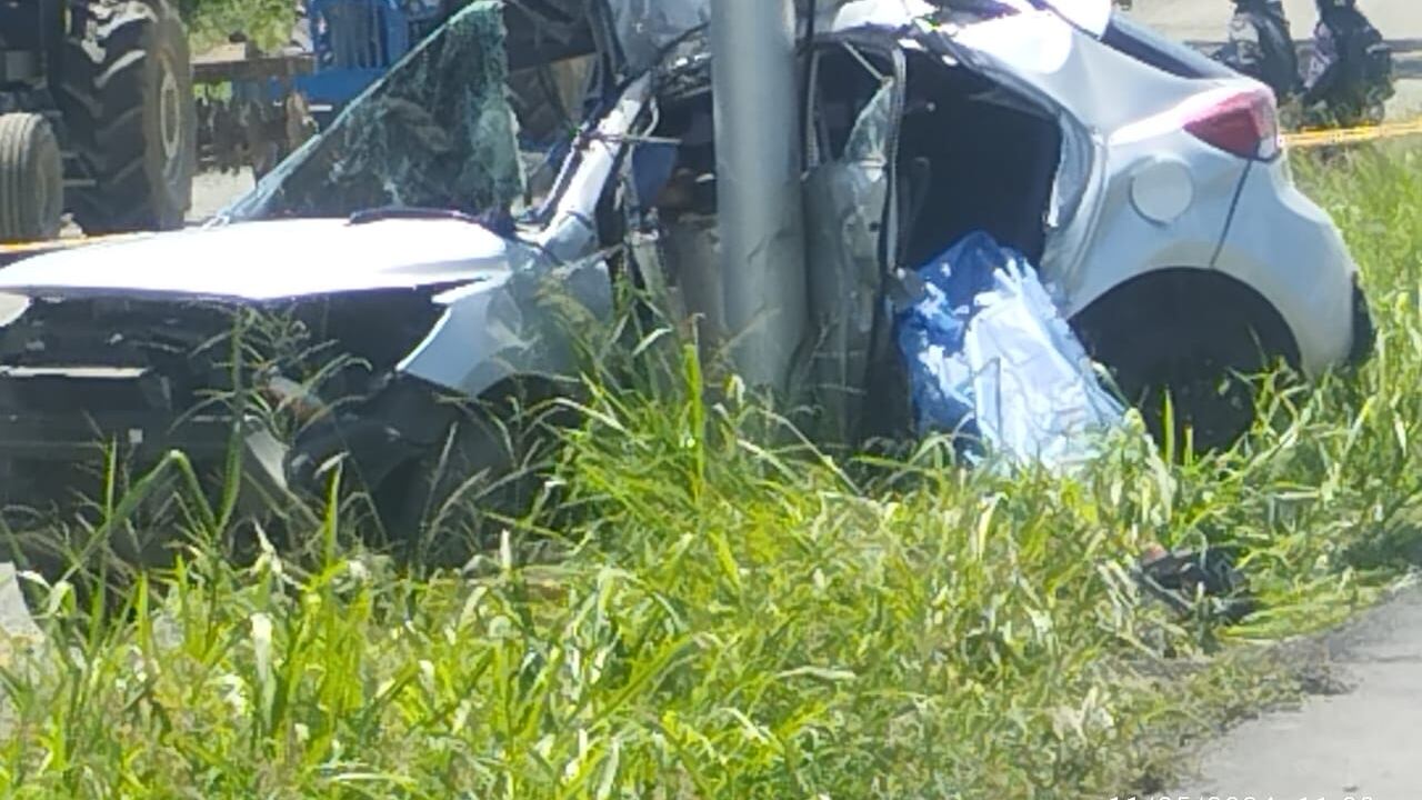 Así quedó el vehículo del accidente.