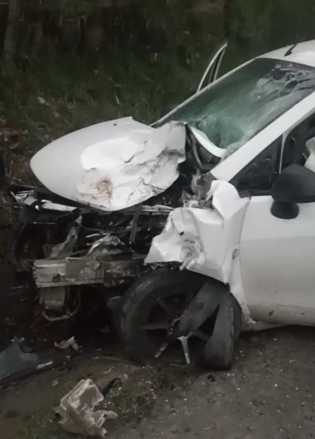 Esta emergencia vial se presentó en las primeras horas de la mañana de este viernes 5 de diciembre.