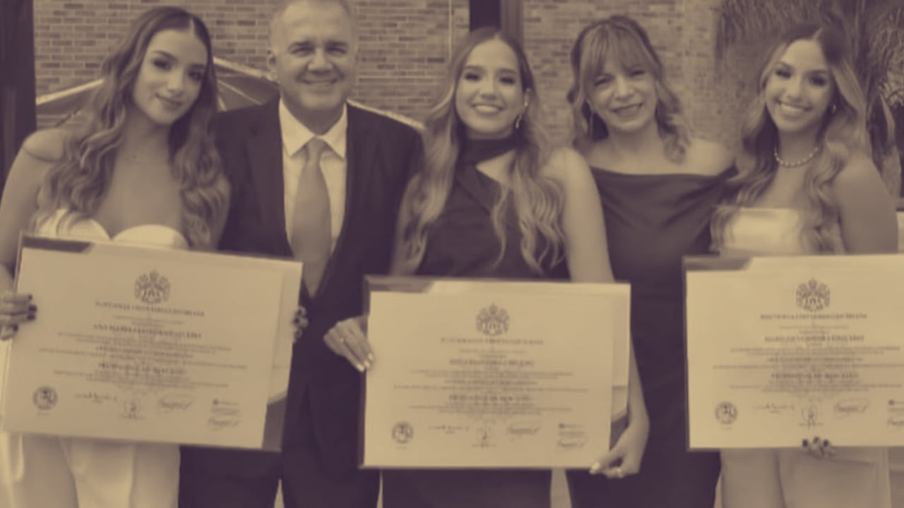 En el colapso del edificio María Alvira fallecieron los padres y dos de las tres hermanas, dejando a una única sobreviviente.