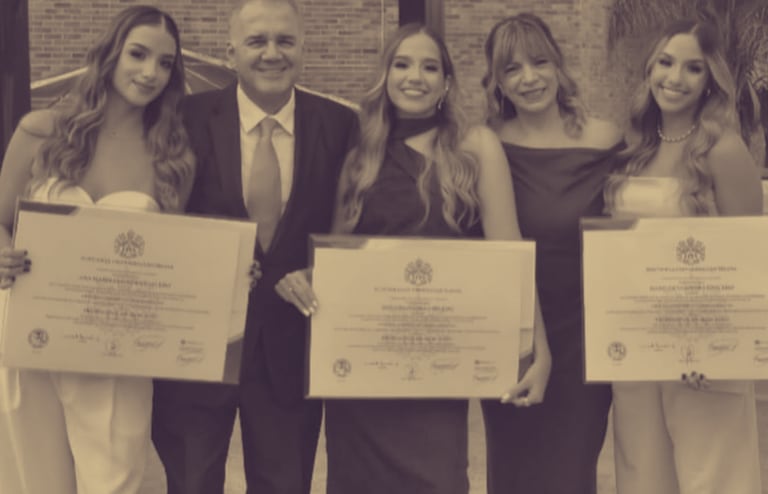 En el colapso del edificio María Alvira fallecieron los padres y dos de las tres hermanas, dejando a una única sobreviviente.
