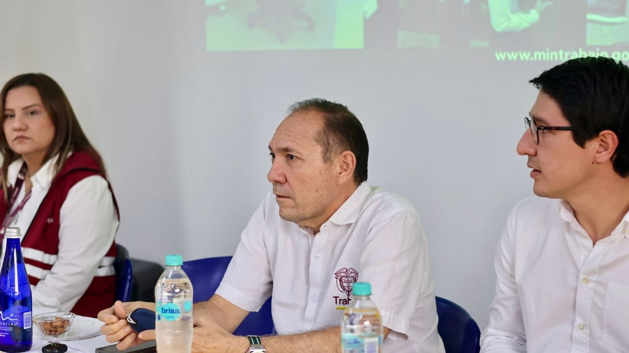 El Ministerio del Trabajo instaló en Cali una mesa interinstitucional de alto nivel para analizar irregularidades laborales en el Hospital Universitario del Valle, HUV, Evaristo García y el Hospital Raúl Orejuela Bueno de Palmira.