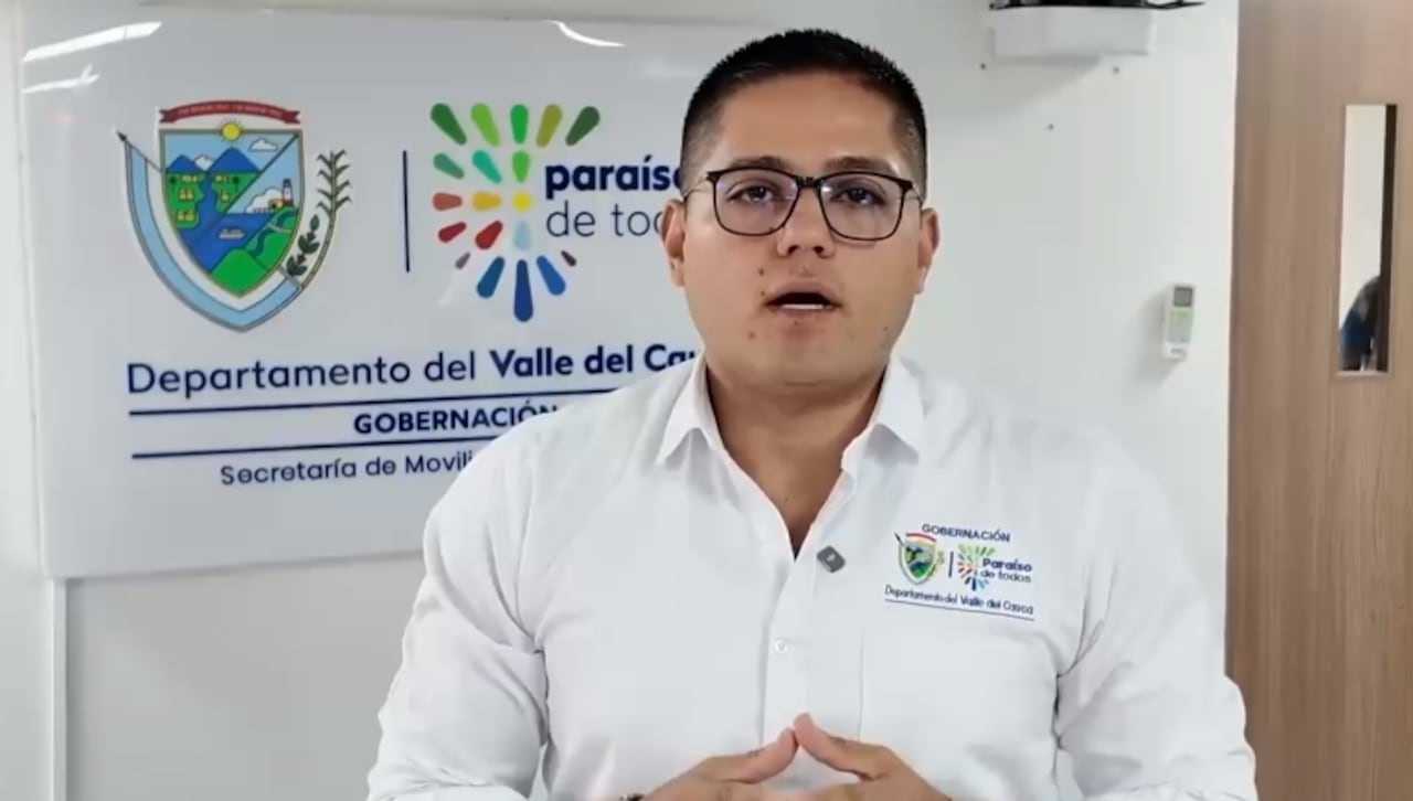 el secretario de Movilidad y Transporte del Valle del Cauca, Iván Arboleda, salió al paso de las acusaciones