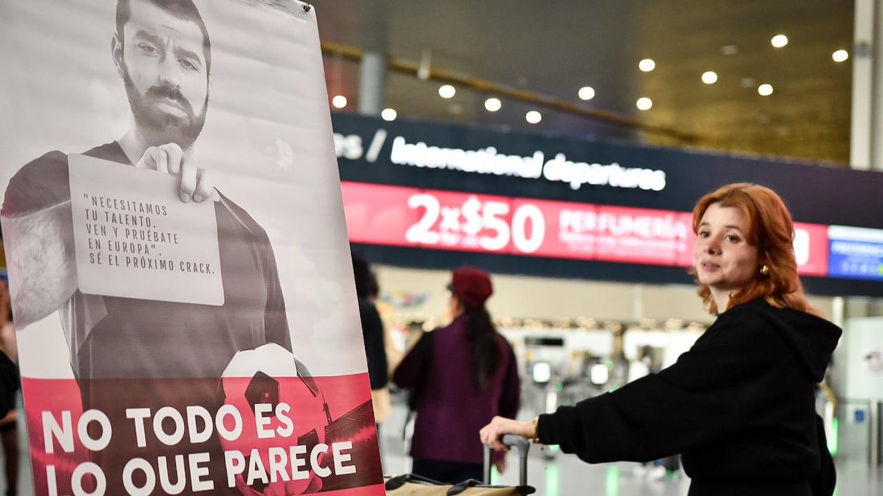 Las autoridades y algunos organismos internacionales han fortalecido las campañas de prevención en aeropuertos, uno de los puntos donde buscan sensibilizar a potenciales víctimas. Según la Unodc, además de la prevención, es vital fortalecer los canales de atención a las víctimas de este delito.