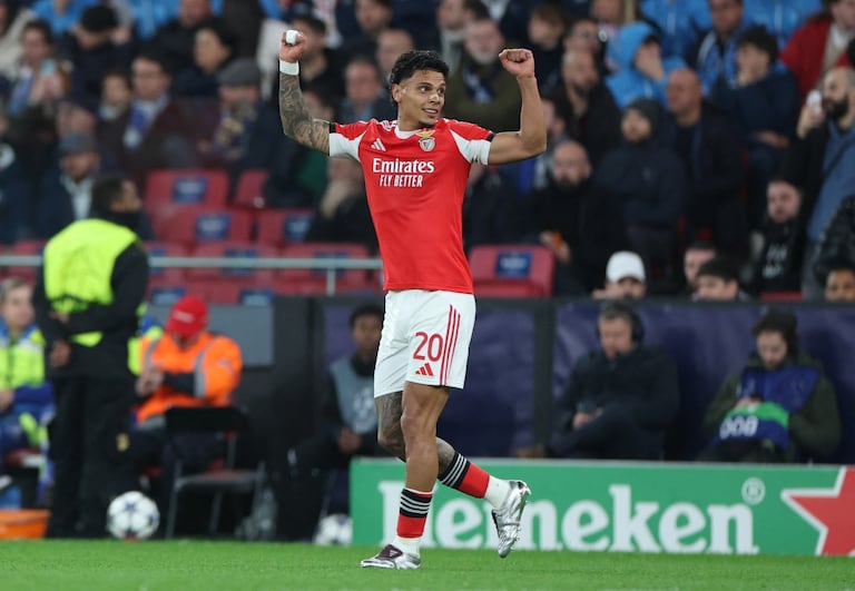 Richard Rios celebrando su anotación ante el Napoli
