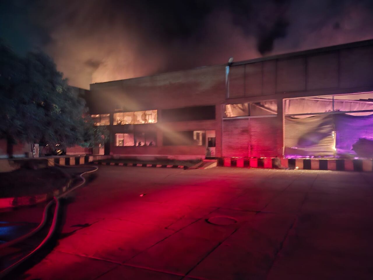 El incendio se presentó en el sector de Acopi - Yumbo.