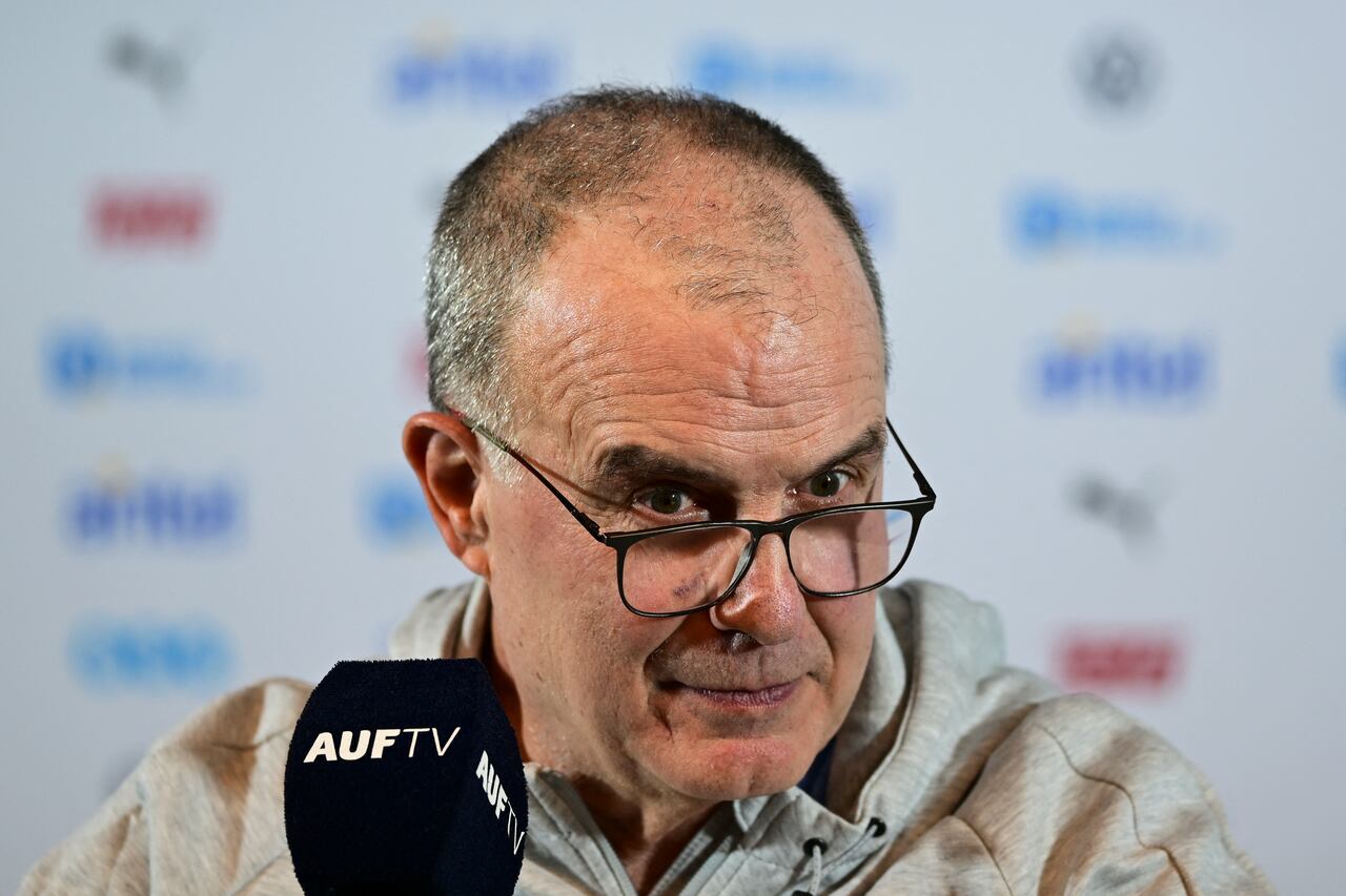 Marcelo Bielsa, entrenador de Uruguay, habla previo al duelo ante Chile por eliminatorias