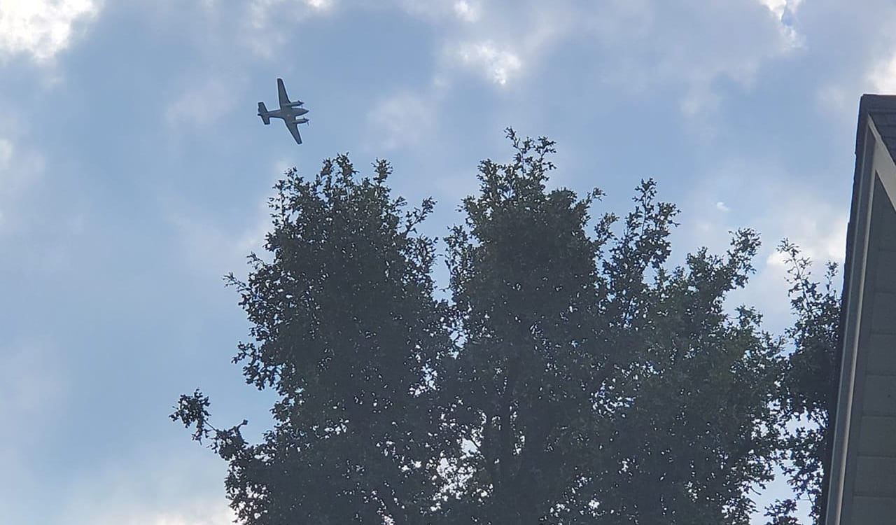 Esta era la avioneta que volaba a baja altura y que amenazaba con estrellarse
