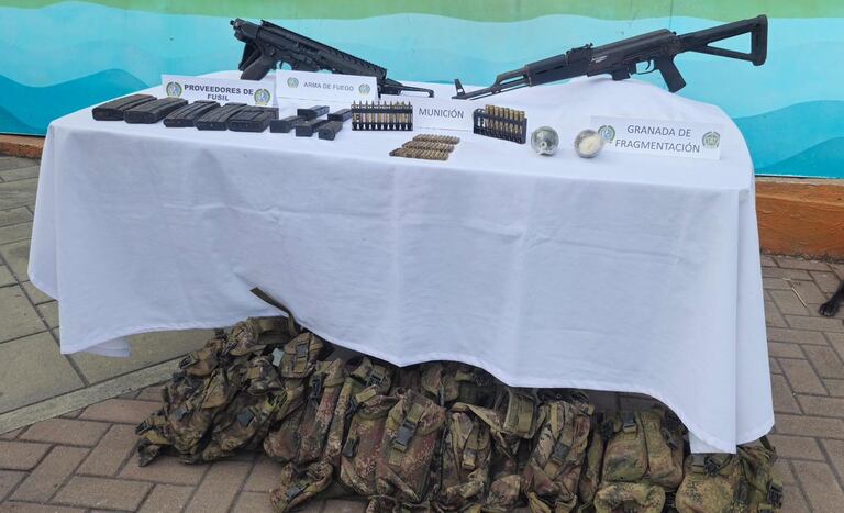 Material de guerra incautado a las disidencias de las Farc en Calima, Darién.