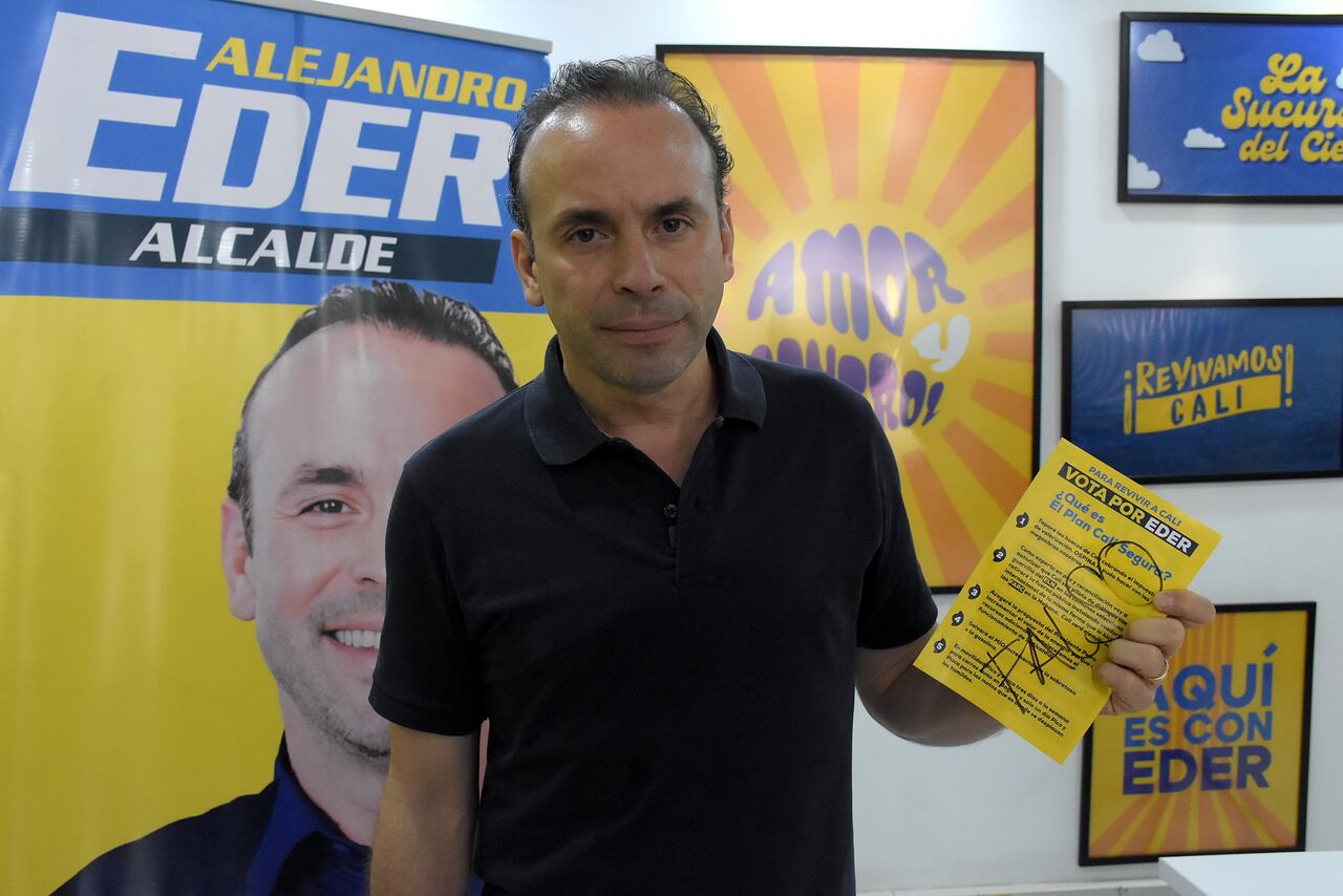 El Candidato a la Alcaldía de Cali Alejandro Eder, Anunció en rueda de prensa que denunciará ante la Fiscalía General al señor Roberto Ortiz, por las injurias y calumnias en contra de Él y su familia.