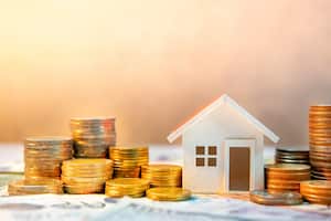 AL mes de junio, aún habían 10.000 familias del Valle esperando ser beneficiadas por el programa. Las familias aún sienten que los nuevos requisitos más que facilitarles el proceso, los perjudica.
Foto: 123 RF