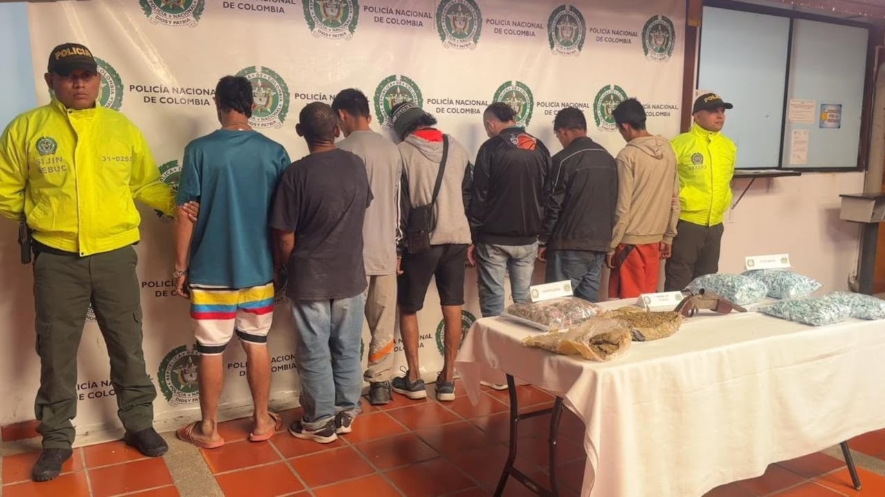 Seis de los detenidos fueron dejados en prisión y uno más fue puesto en libertad, pero está vinculado a proceso.