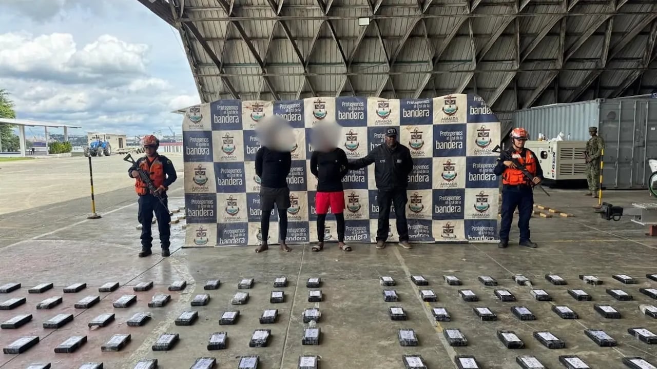 Con el material incautado, fue trasladado a investigadores del Cuerpo Técnico de Investigación de la Fiscalía General de la Nación en Buenaventura, donde se llevaron a cabo pruebas de identificación.