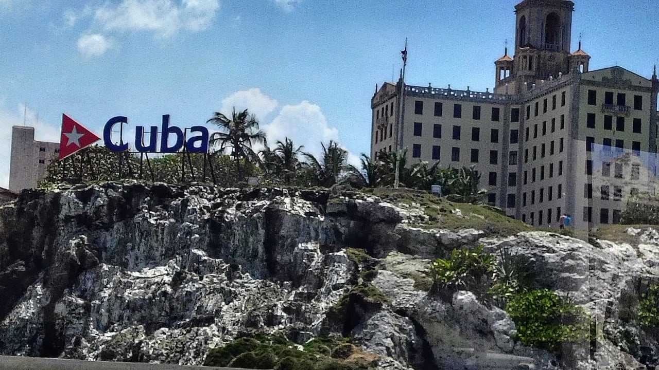 Cuba implementó varias reformas económicas que flexibilizan las normas en la isla, con el objetivo de mejorar las condiciones de la Isla. Foto: Francy Chagüendo /El País