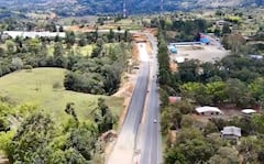 El proyecto de construcción de la segunda calzada Popayán – Santander de
Quilichao continúa siendo una iniciativa estratégica para el mejoramiento de la
movilidad, la conectividad regional y el desarrollo económico del
departamento del Cauca.