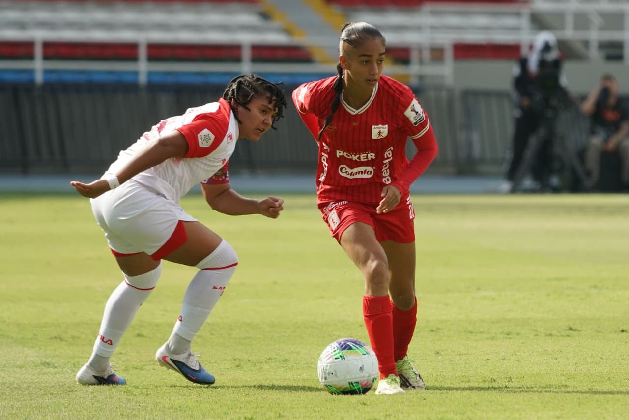 Partido entre América de Cali e Independiente Santa Fe por la fecha 4 del Grupo B de los cuadrangulares de la Liga Femenina 2026.