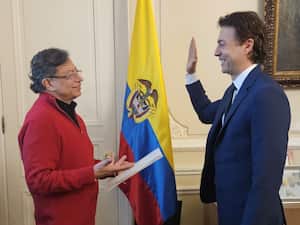 Gustavo Petro oficializó el nombramiento de Daniel Quintero como superintendente de salud.