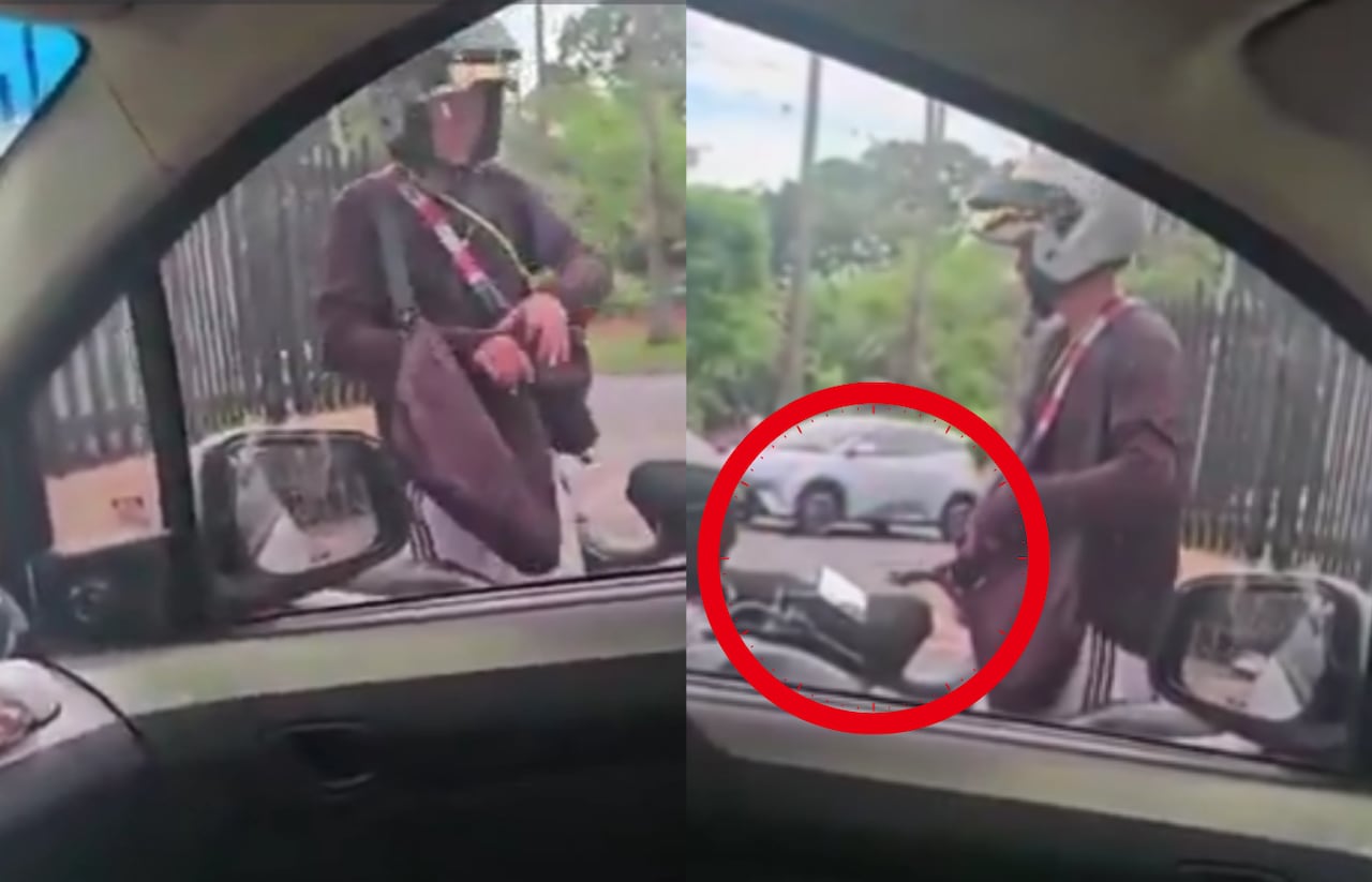 Un delincuente fue captado en video en el sector de Unicentro cortando cadenas de seguridad.