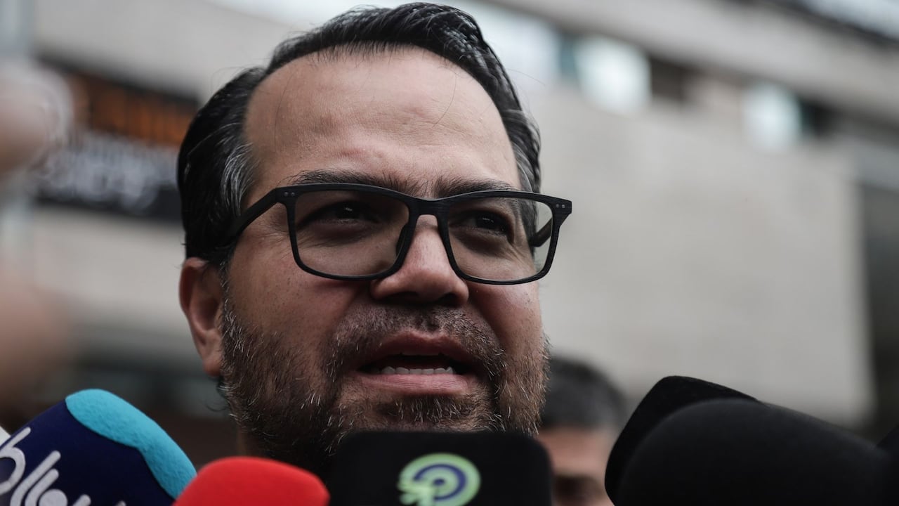 La defensa de Gustavo Petro y María José Pizarro negó que se hubieran entregado contratos a cambio de favores sexuales.